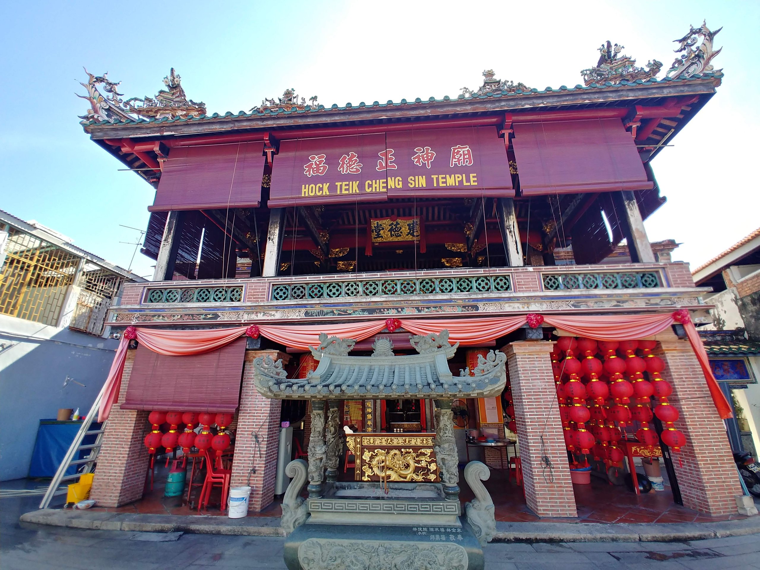 赤い提灯が下がる福徳正神廟(Hock Teik Cheng Sin Temple)