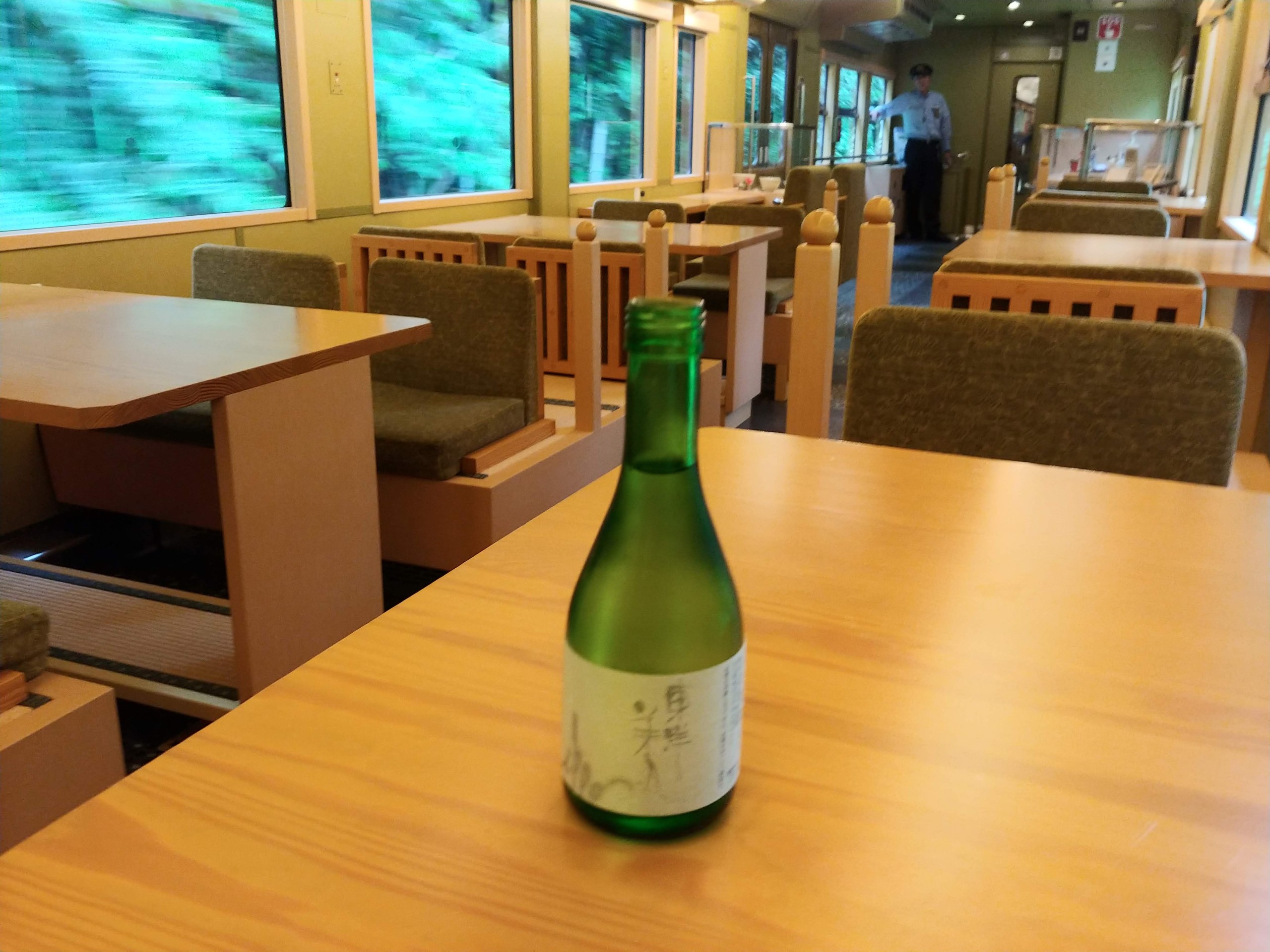 車内で飲んだ萩の日本酒