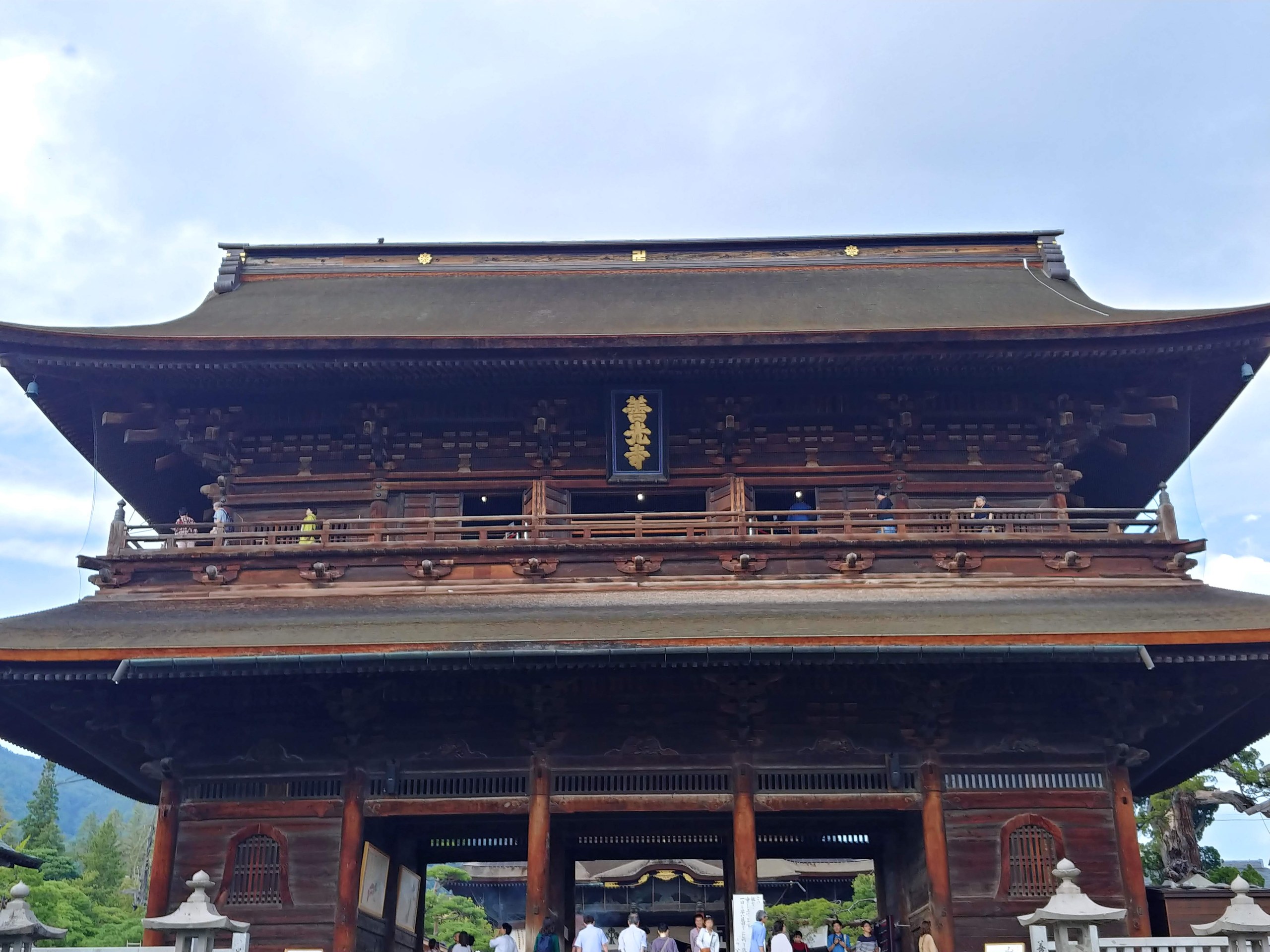 善光寺の山門