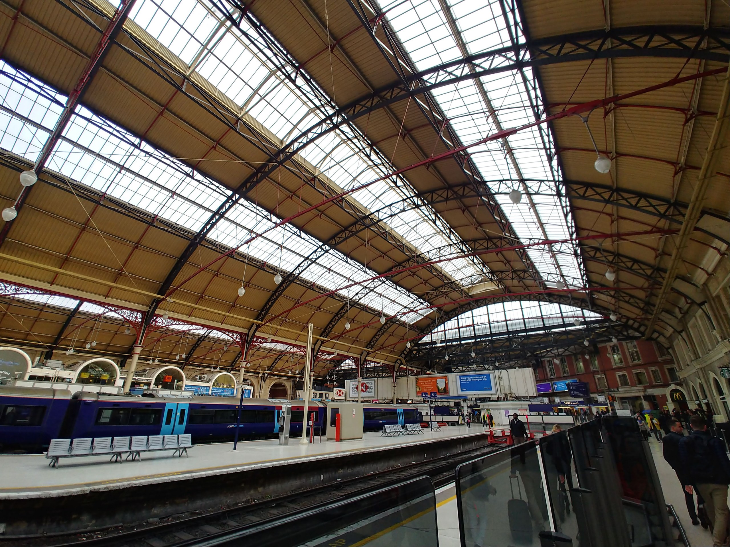 ロンドンのヴィクトリア駅