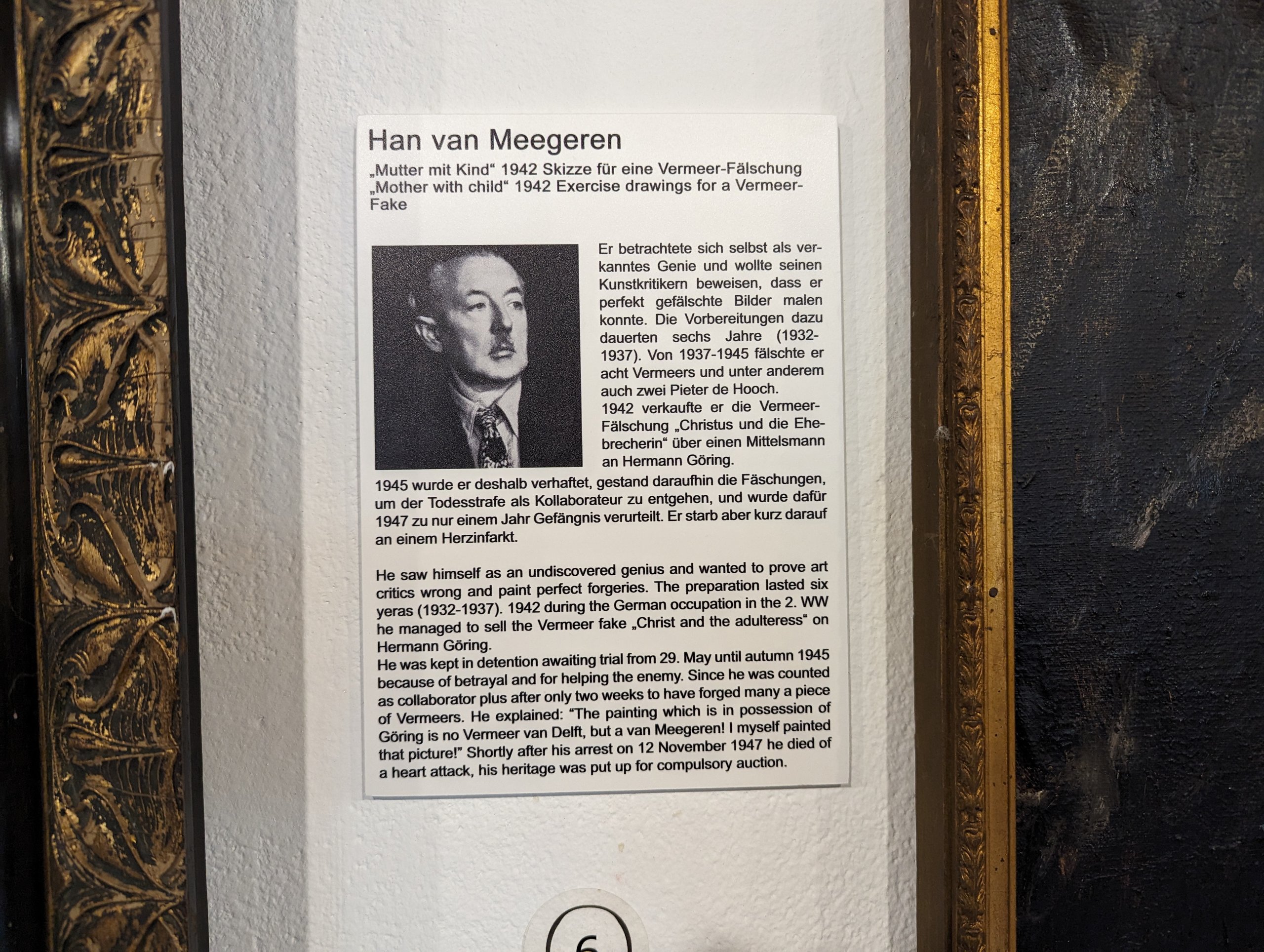 「Han van Meegeren」と書かれた、写真付きの解説パネル