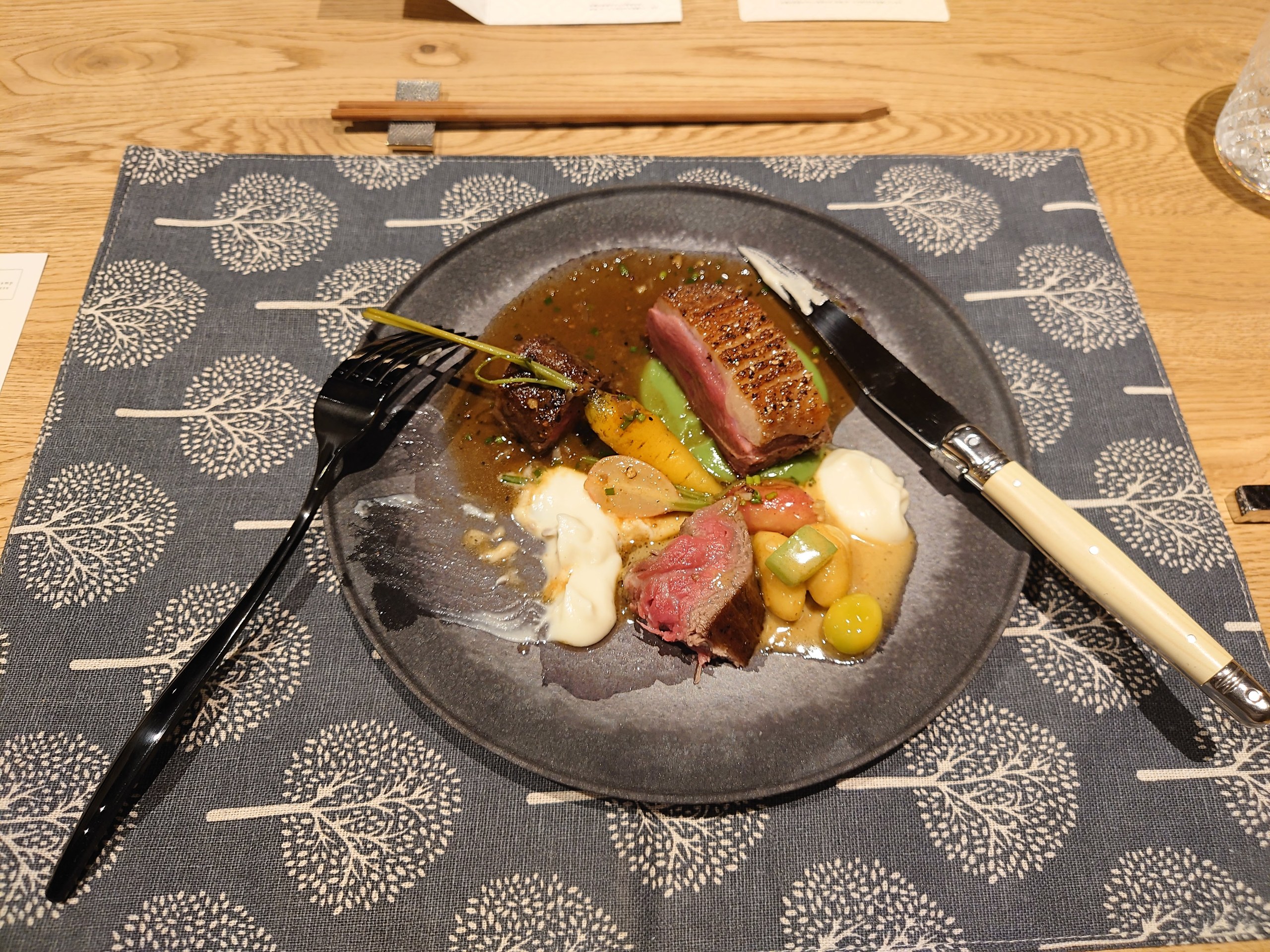 県産和牛と福崎野菜の肉料理