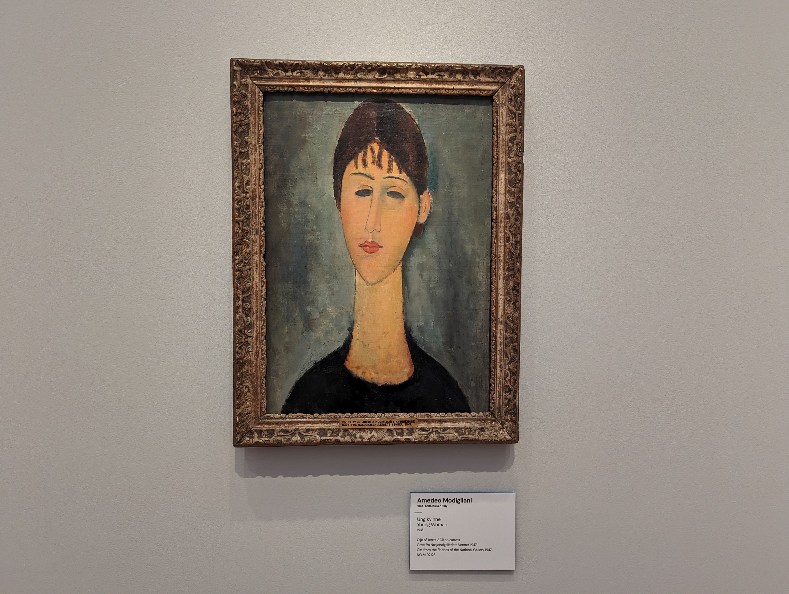 首の長い女性を描いた、モディリアーニの肖像画