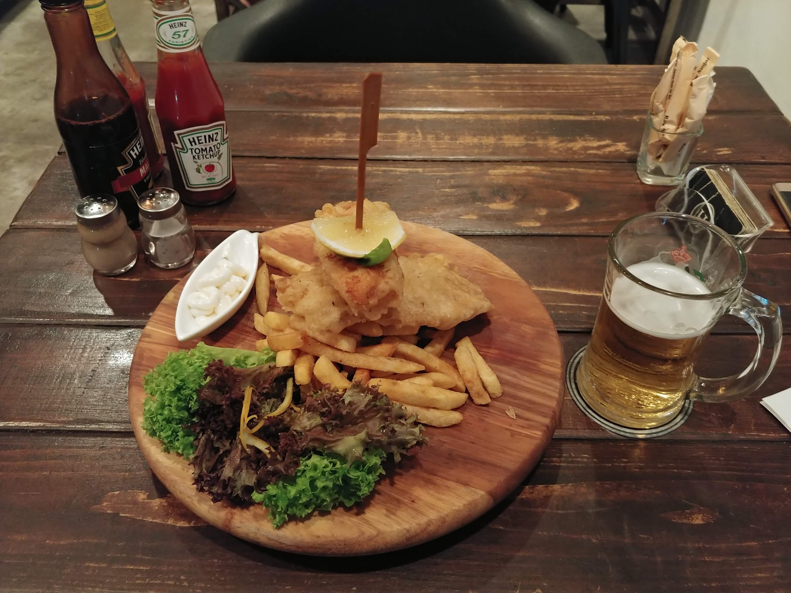 THE HILLSIDEのフィッシュアンドチップスとビール