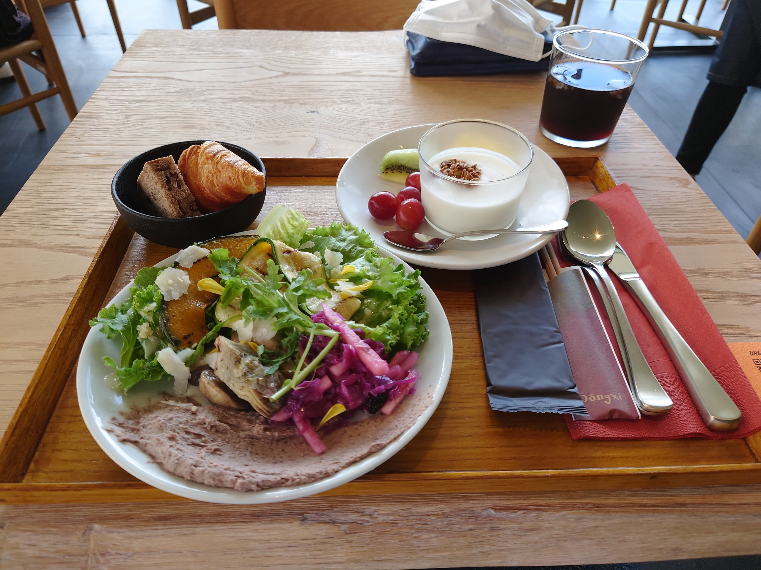 朝食のプレート