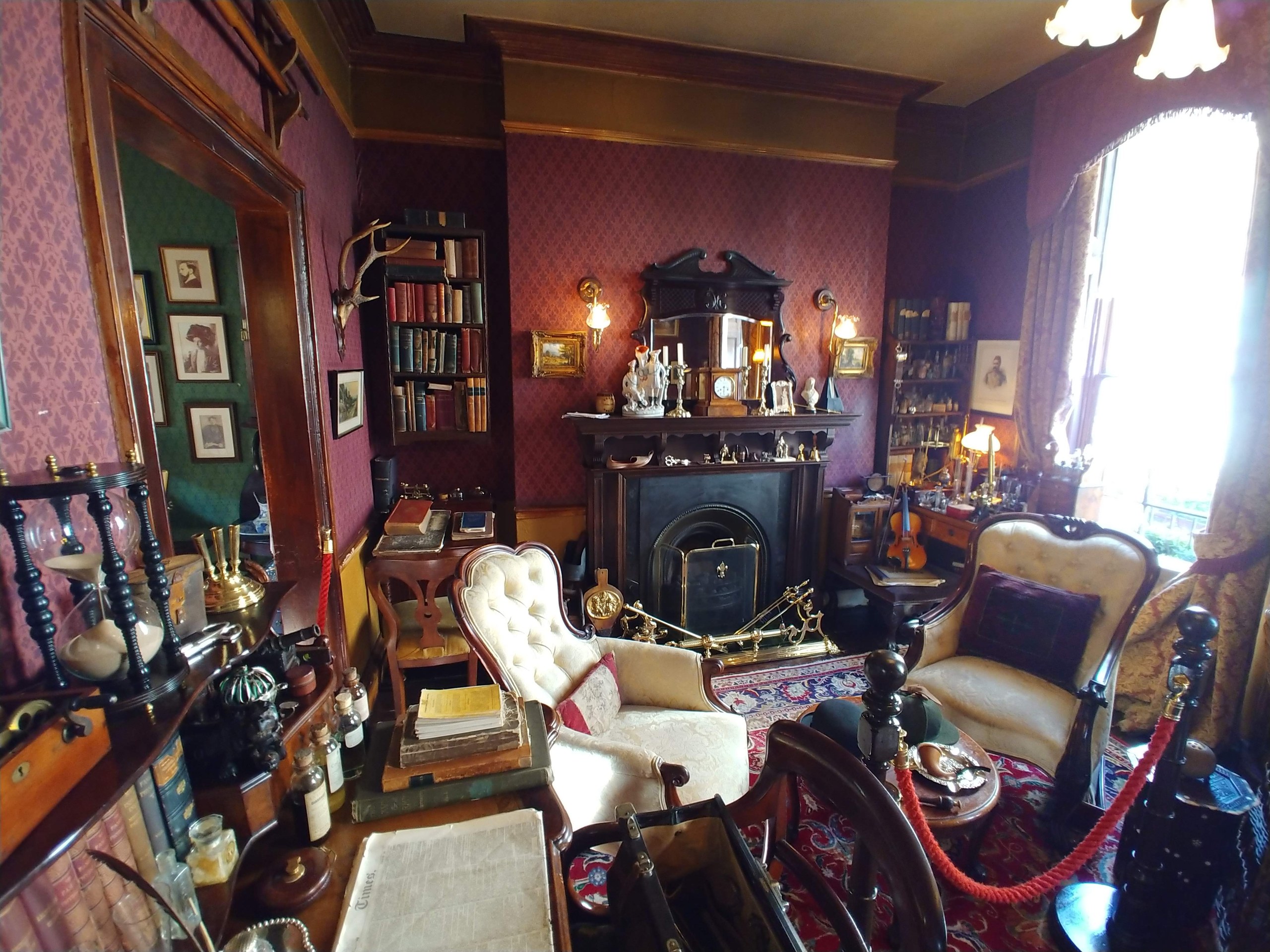 シャーロック・ホームズ博物館の居間