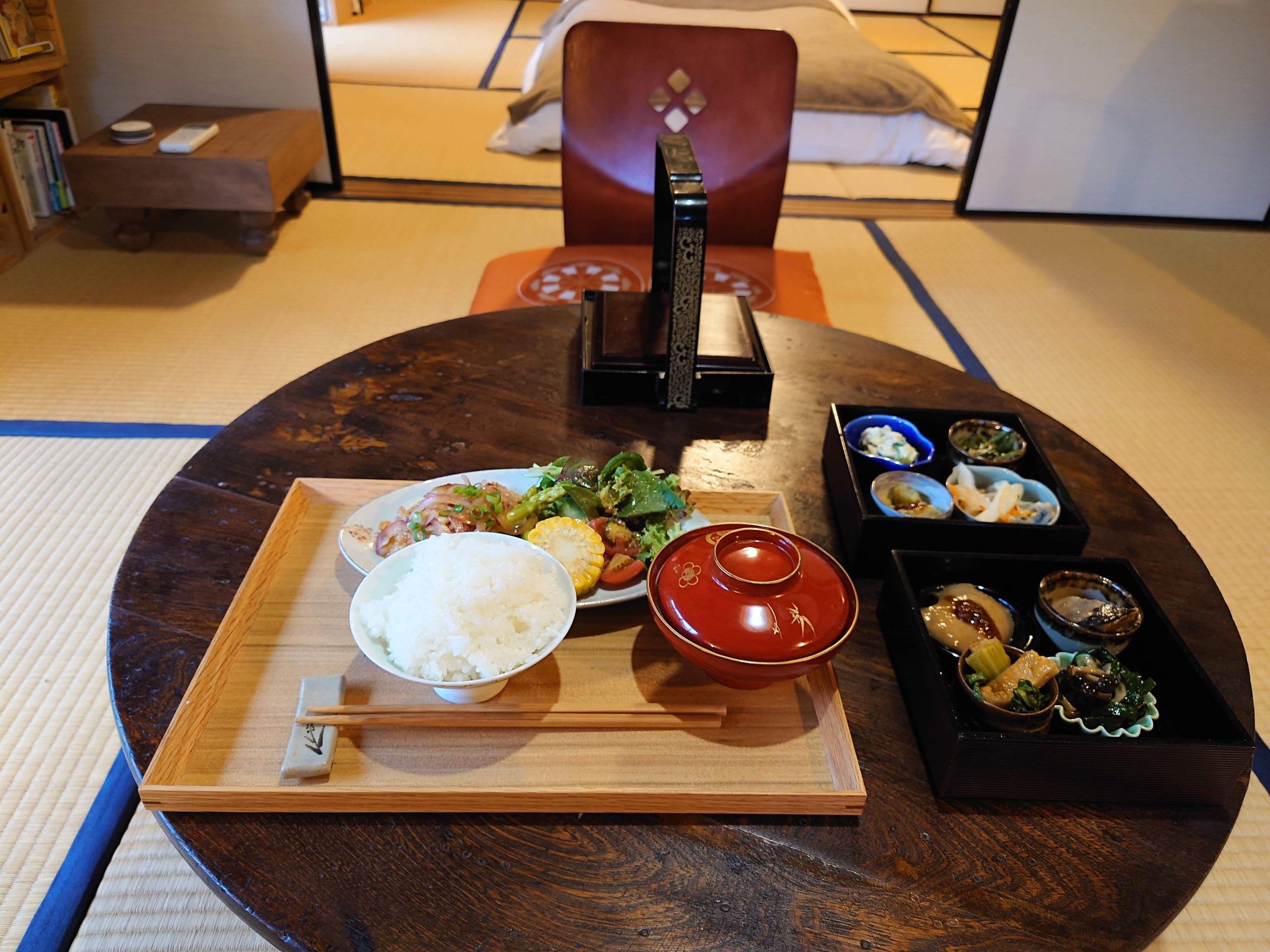 地元の食材を使った夕食