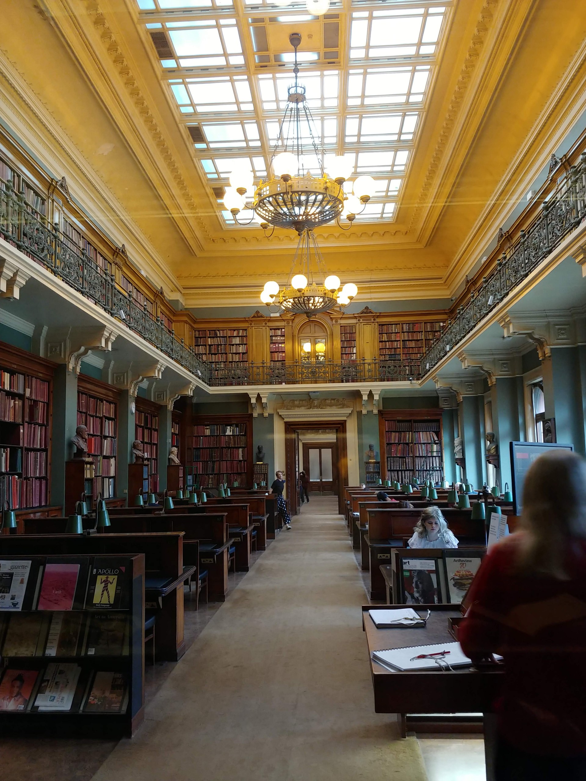 V&A博物館の国立美術図書館